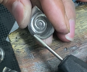 Hexingsheng Jewelry | How to Identify Different Jewelry Craft Techniques in Fashion Jewelry Hexingsheng Jewelry | How to Identify Different Jewelry Craft Techniques in Fashion Jewelry